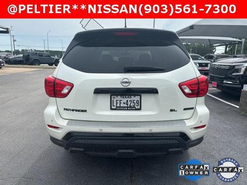 2018 Nissan Pathfinder SL