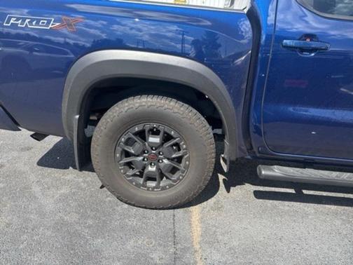 2023 Nissan Frontier PRO-X