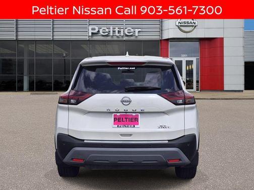 Pearl White Tricoat 2023 Nissan Rogue SV