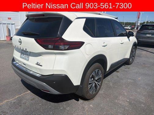Pearl White Tricoat 2023 Nissan Rogue SV