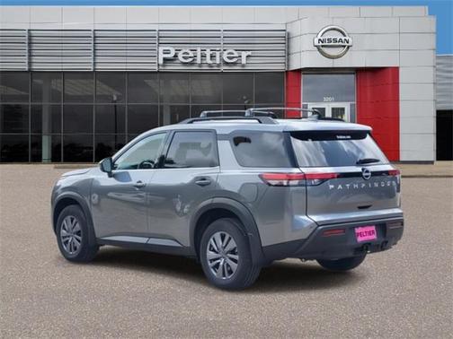 2025 Nissan Pathfinder SV FWD