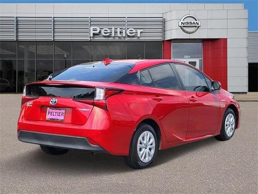 2022 Toyota Prius LE