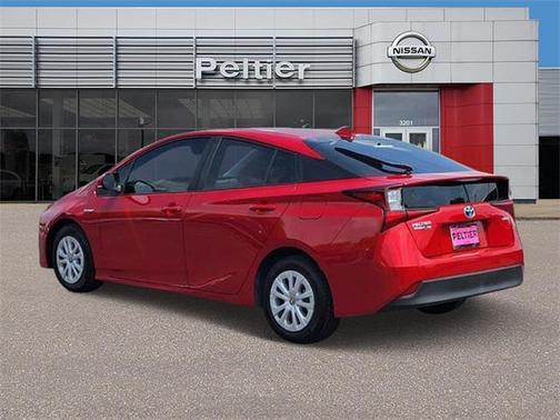 2022 Toyota Prius LE