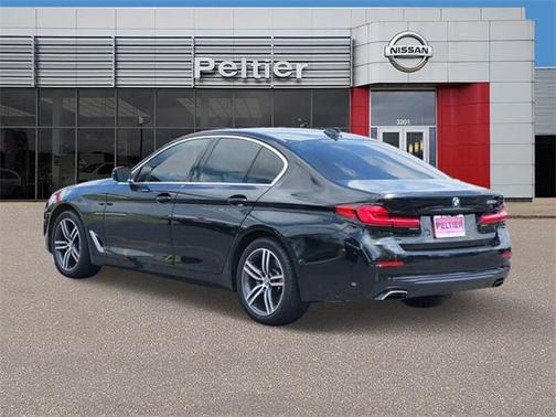 2021 BMW 530 530i