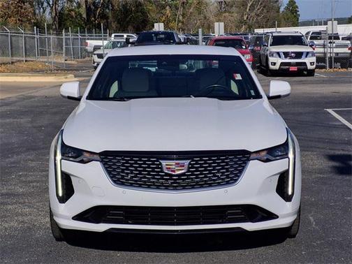 2023 Cadillac CT4 Premium Luxury