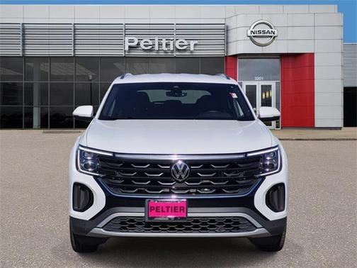 2025 Volkswagen Atlas Cross Sport 2.0T SE w/Technology