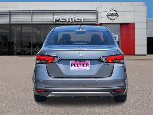 2020 Nissan Versa 1.6 SV