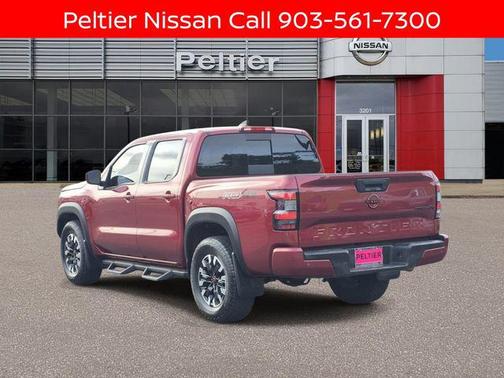 Cardinal Red Metallic Tricoat 2024 Nissan Frontier PRO-4X