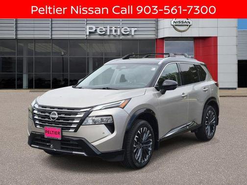 Champagne Silver Metallic/Super Black 2025 Nissan Rogue Platinum
