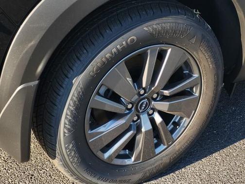 2025 Nissan Pathfinder SV FWD