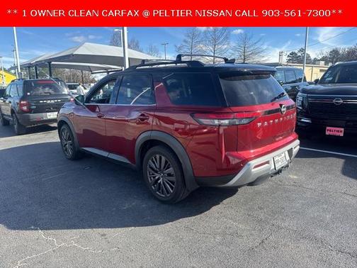 2022 Nissan Pathfinder SL 2WD