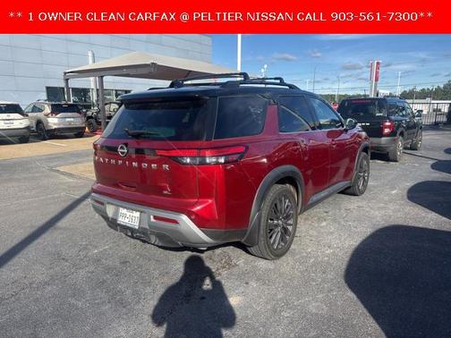 2022 Nissan Pathfinder SL 2WD