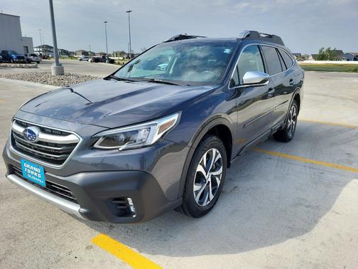2022 Subaru Outback Touring