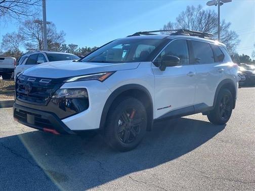 2025 Nissan Rogue Rock Creek