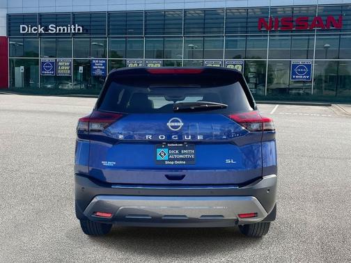 2022 Nissan Rogue SL