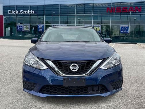 Gray 2018 Nissan Sentra SV