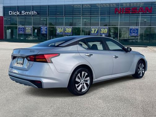 2025 Nissan Altima S