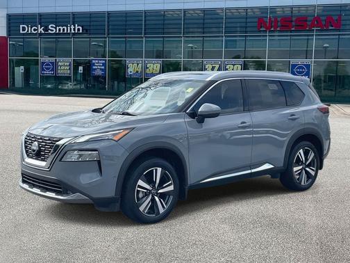 2022 Nissan Rogue SL