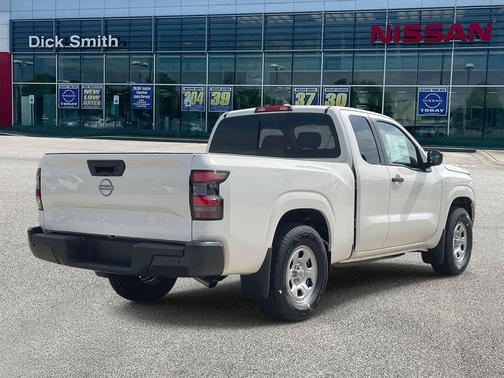 2025 Nissan Frontier S