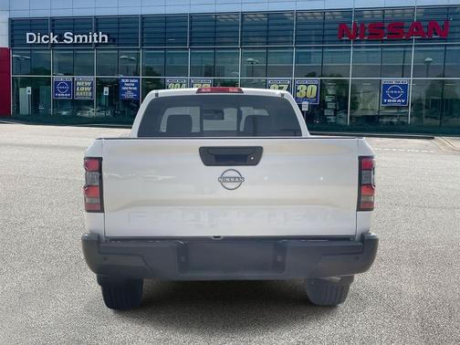 2025 Nissan Frontier S