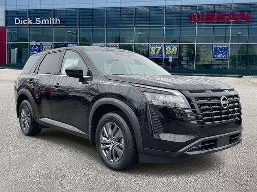 2026 Nissan Pathfinder S