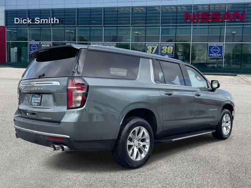 2023 Chevrolet Suburban Premier