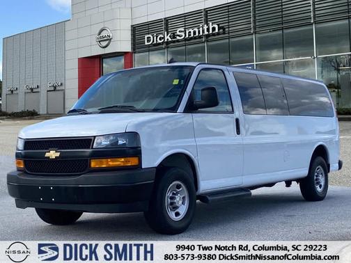 2022 Chevrolet Express 3500 LS