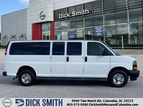 2022 Chevrolet Express 3500 LS