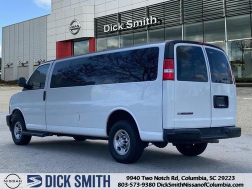 2022 Chevrolet Express 3500 LS