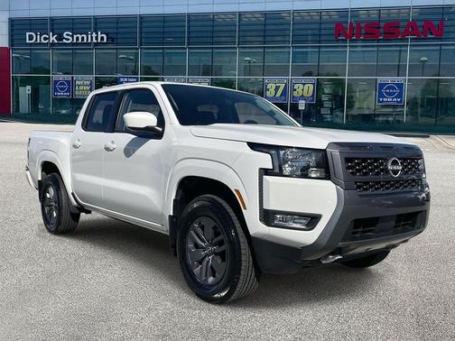 2025 Nissan Frontier SV