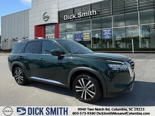 2023 Nissan Pathfinder Platinum