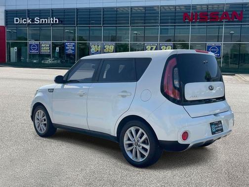Clear White 2018 Kia Soul +
