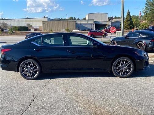 2024 Nissan Altima 2.0 SR