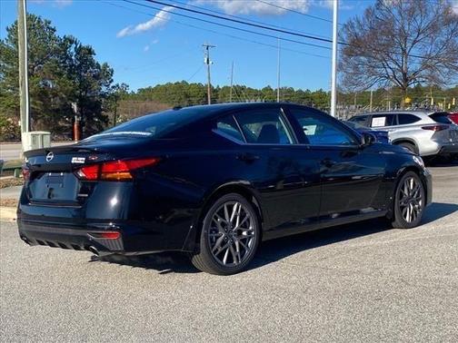 2024 Nissan Altima 2.0 SR