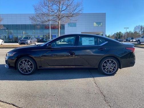 2024 Nissan Altima 2.0 SR