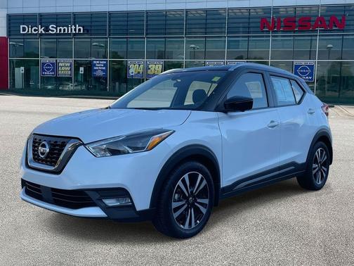 2020 Nissan Kicks SR