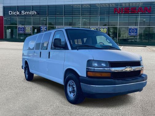 2017 Chevrolet Express 3500 LT