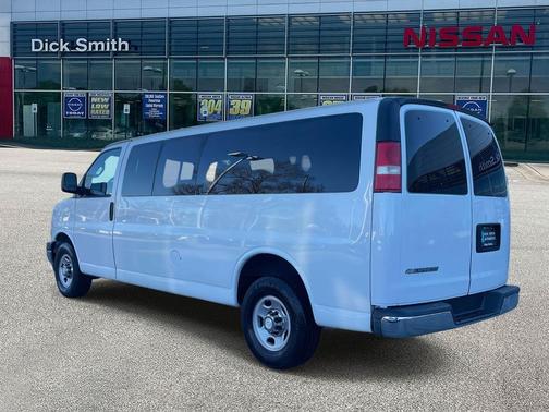 2017 Chevrolet Express 3500 LT