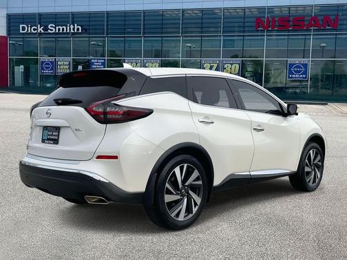 2022 Nissan Murano SL