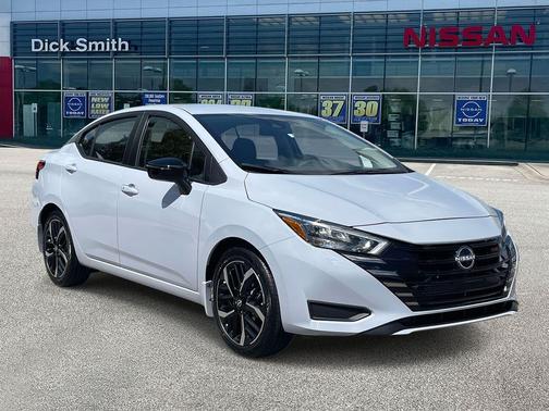 2025 Nissan Versa 1.6 SR