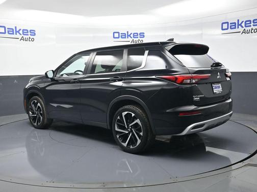 2024 Mitsubishi Outlander SE Black Edition S-AWC