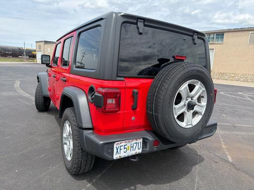 Firecracker Red Clearcoat 2018 Jeep Wrangler Unlimited Sport