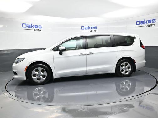 2017 Chrysler Pacifica LX