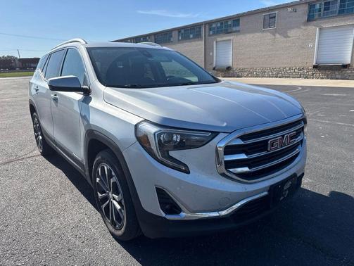 Quicksilver Metallic 2021 GMC Terrain SLT