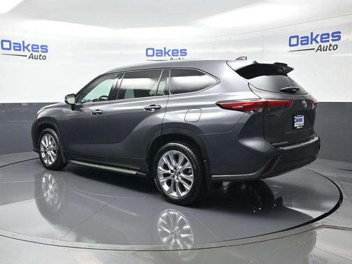 2022 Toyota Highlander Limited