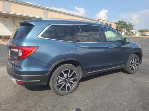2021 Honda Pilot Touring 8-Passenger