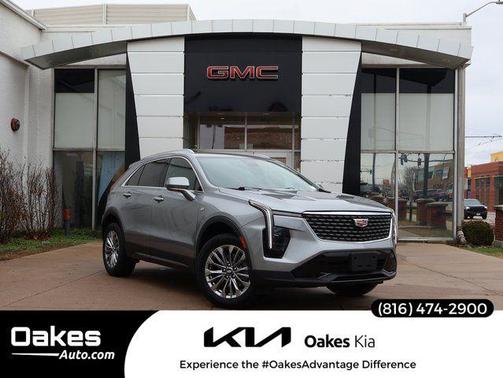 Argent Silver Metallic 2025 Cadillac XT4 Premium Luxury