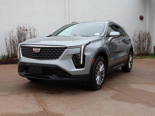Argent Silver Metallic 2025 Cadillac XT4 Premium Luxury