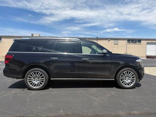 AGATE BLACK METALLIC 2022 Ford Expedition Max Platinum