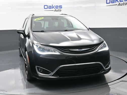 2018 Chrysler Pacifica Hybrid Limited